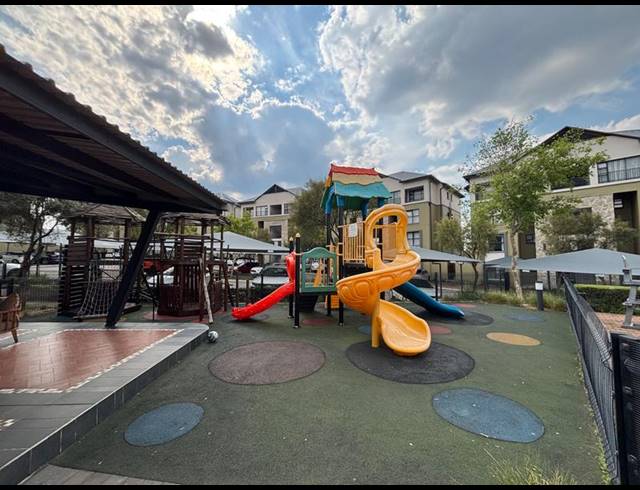 3 BEDROOM APARTMENT FOR SALE IN WATERFALL